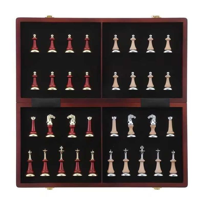 Великі подарункові шахи з металевими фігурами та дерев’яною дошкою 45