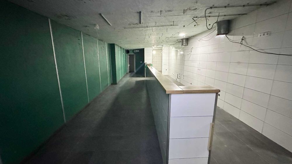 Без% Фото реал  н/ф 132м2 фасад 1пов зупинка гр.трансп. м Шулявка 14хв