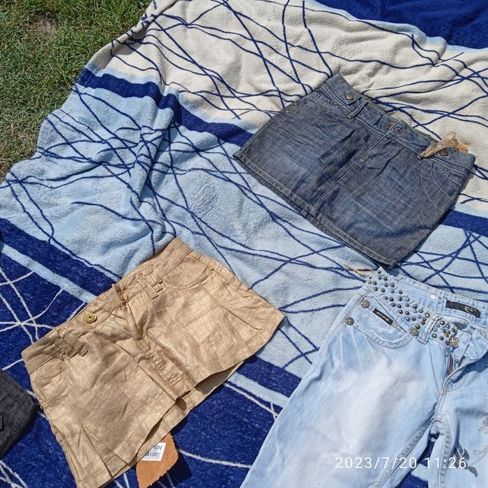 Продаются джинси