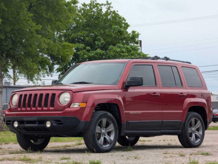 Jeep Patriot Latitude      2014