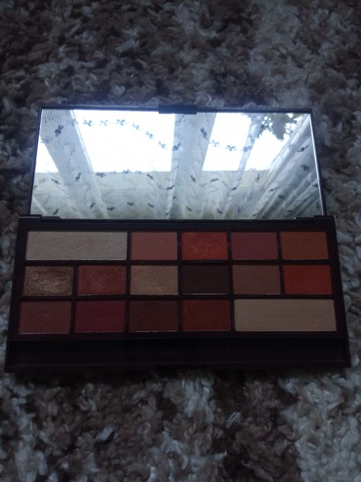 Paletka cieni do oczu