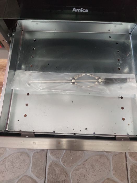 Sprzedam Kuchenkę gazową z piekarnikiem gazowym