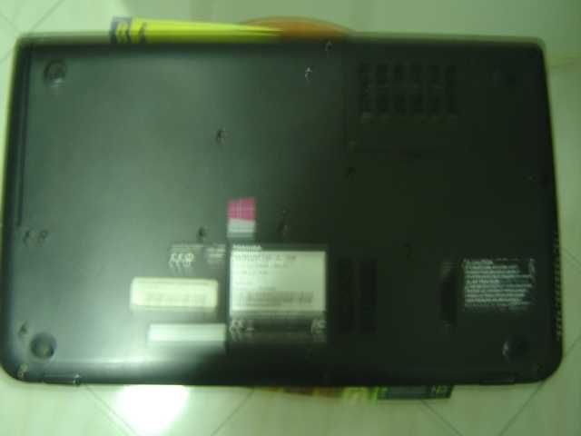 Toshiba L50-A-1CW para arranjo ou peças