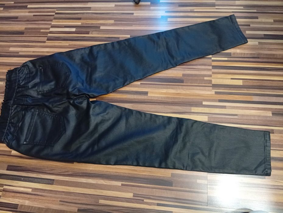 Spodnie eko skóra  spodnie czarne rozm. S