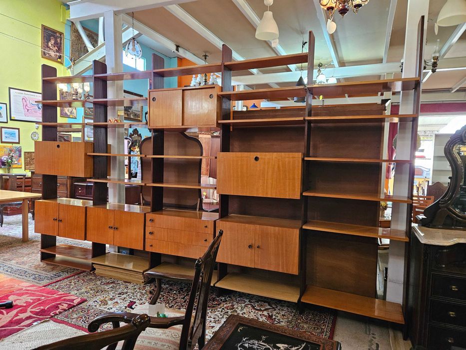 Enormíssimo estante vintage - Algumas marcas de uso