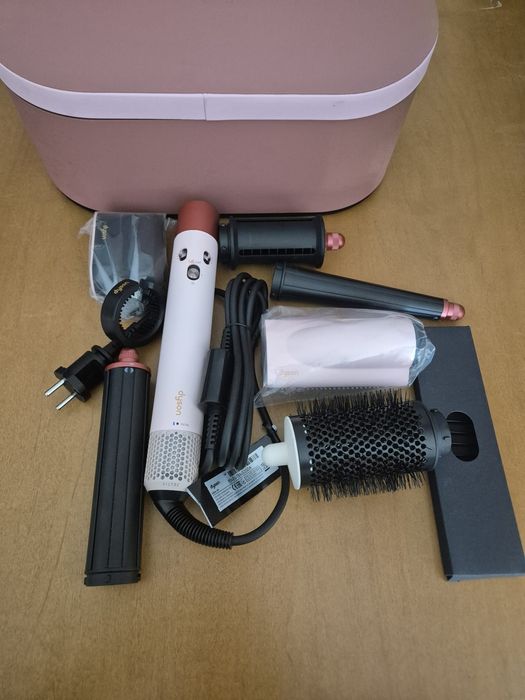 Dyson Airwrap  i.d. Multi-styler