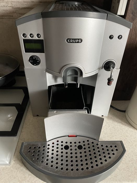 автоматична кавоварка Krups Orchestro FNF2