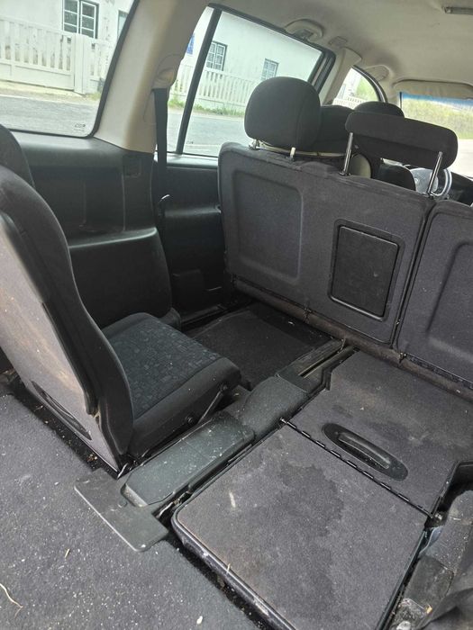 Carro  Opel Zafira 2001 7 lugares para venda 170 mil kilometros rodados