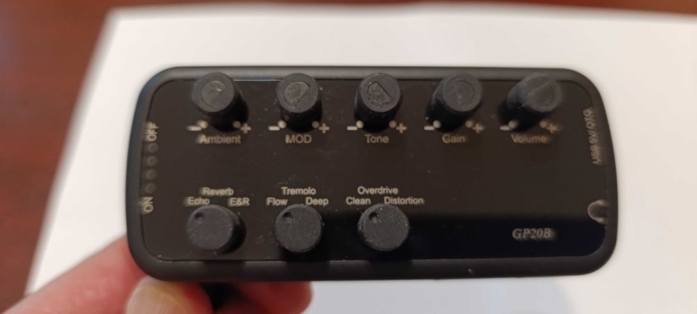 Mini amplificador para baixo electrico