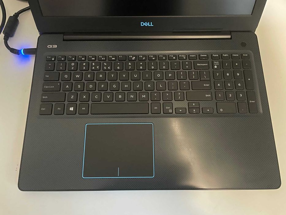 Laptop Gamingowy Architektura Dell Inspiron G3 i7-8750H 16G 512 Win10