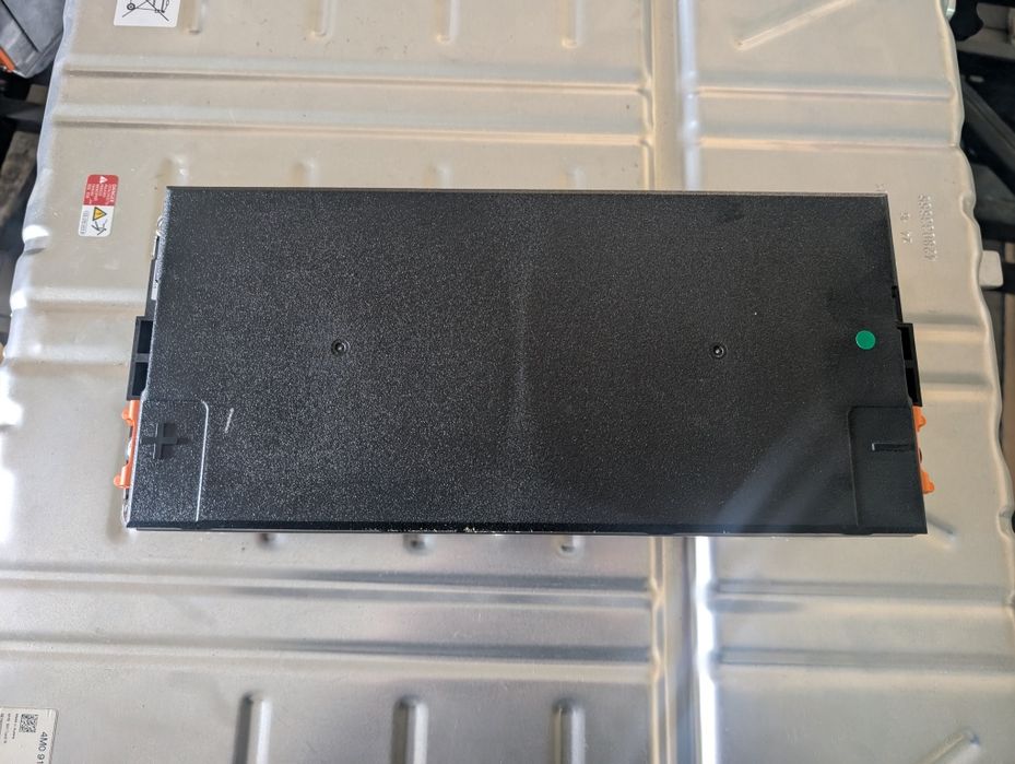 Модуль батареї Audi Q7 E-tron 4M0915611A