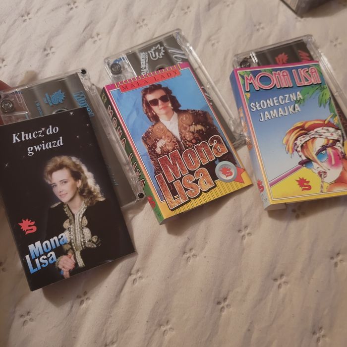 Mona Lisa - trzy kasety w stanie idealnym .
