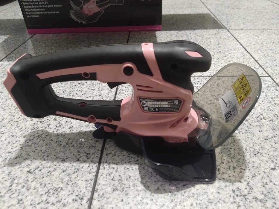 Nożyce do trawy Makita 12v UM600D