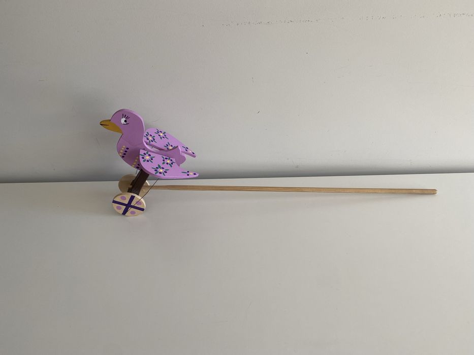 Brinquedo artesanal em madeira