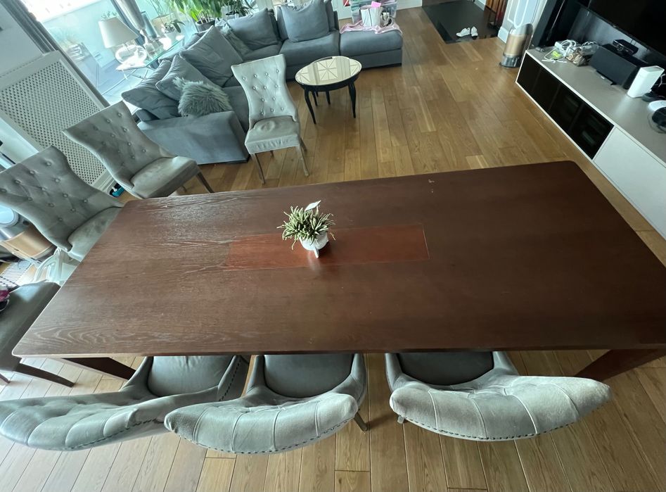 Duży stół drewniany