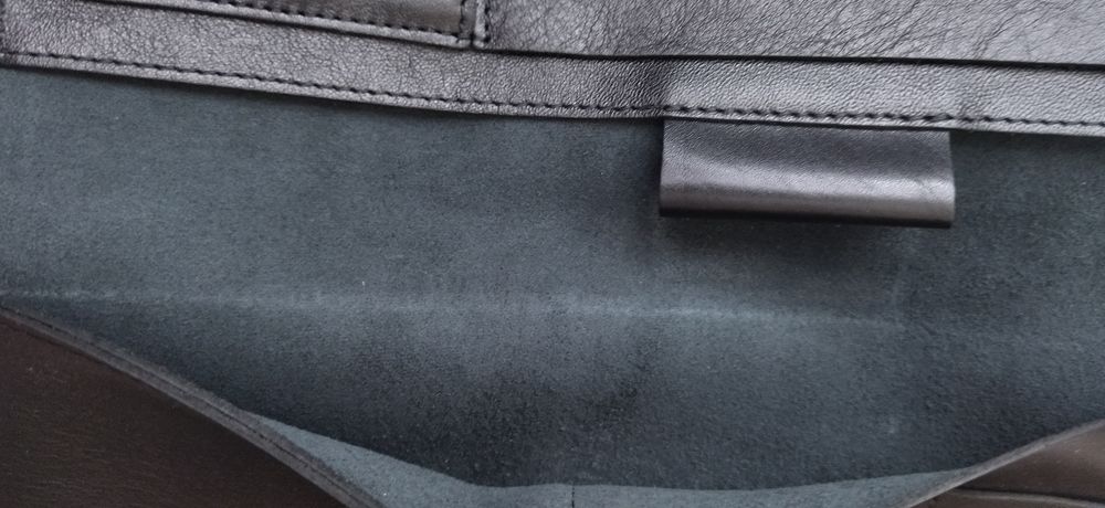 Продам новую кожаную визитницу