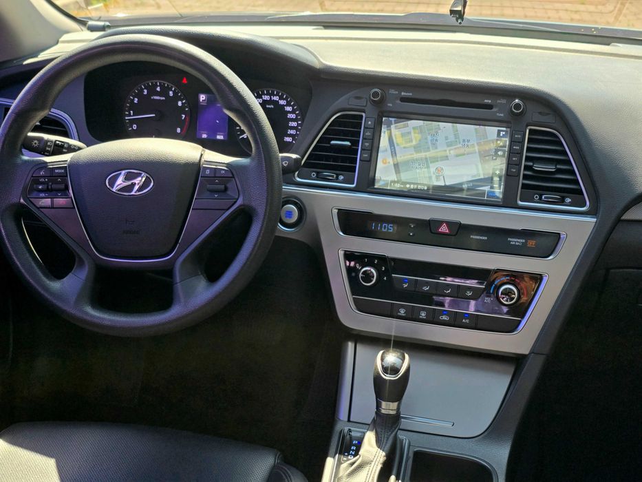 Hyundai Sonata 2015г.в. 2.0 газ, автомат
