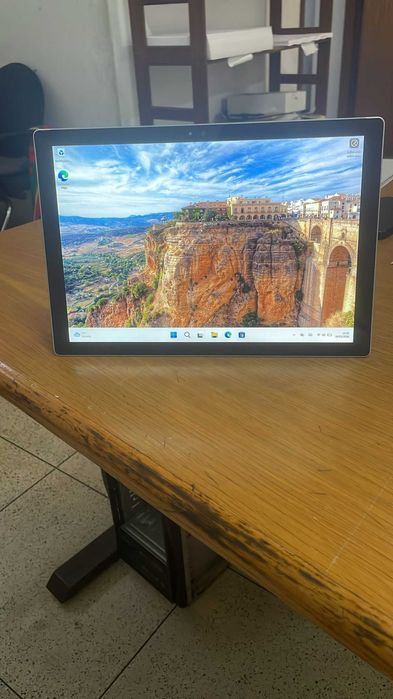 Microsoft Surface Pro 4440987074639974402