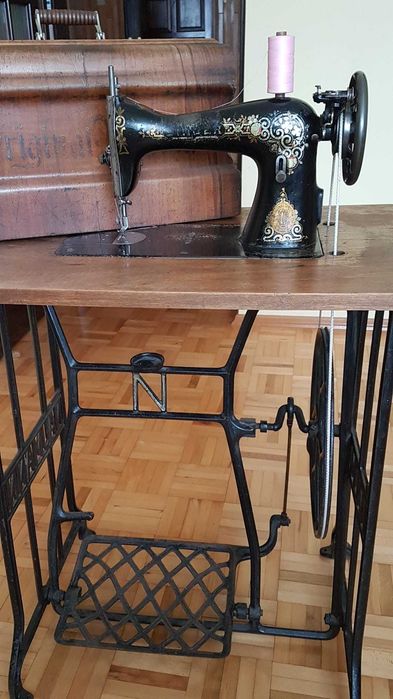 Maszyna do szycia Singer plus stół Naumann sprawna, zadbana