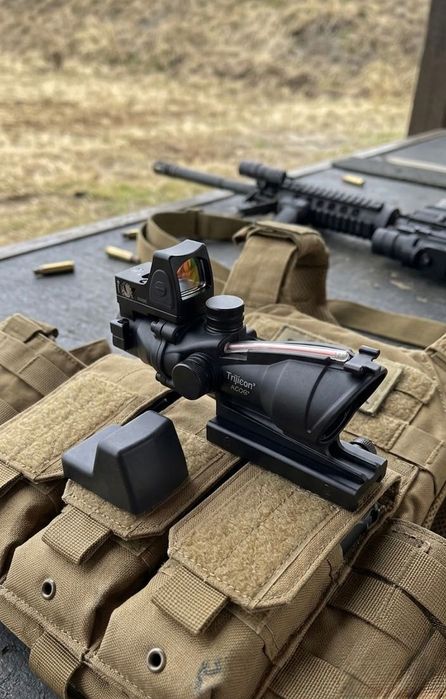 Приціл TRIJICON ACOG в комплекті з каліматором RMR