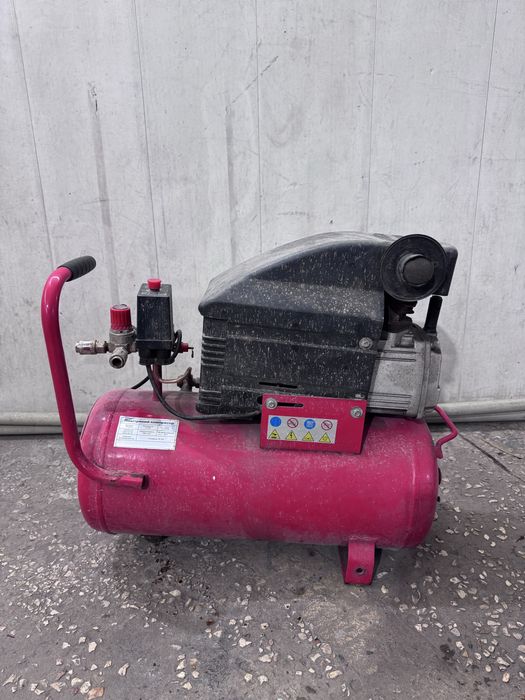 Компрессор Intertool PT-0010 24л. 1,5 кВт 206 л/мин