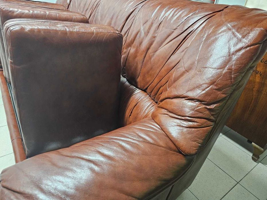 Sofá Cama em pele
