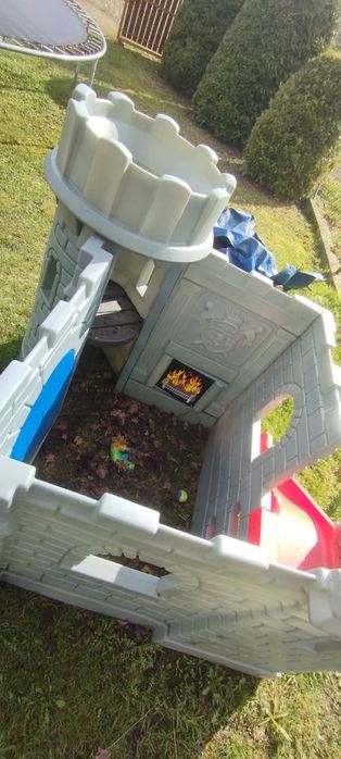 Zamek little tikes