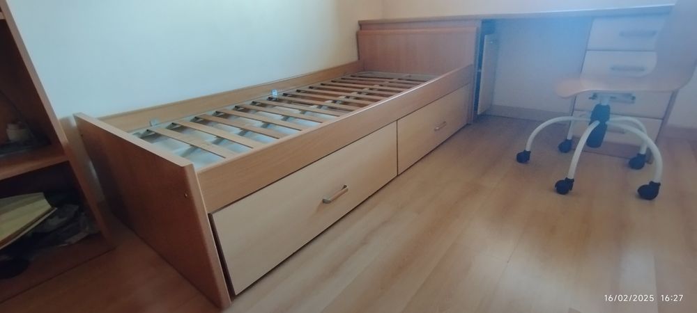 Vendo mobiliário completo de quarto  juvenil