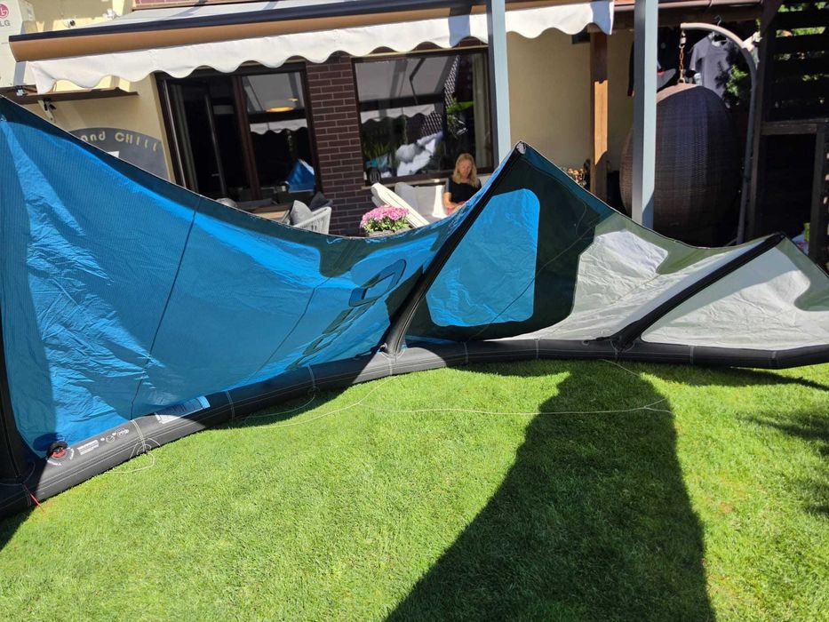 KITE Ozone Edge V10 13m + Bar