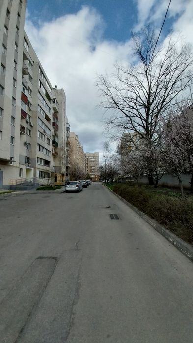 Сдаю 2 комнатную квартиру в новострое! Район Французского бульвара.