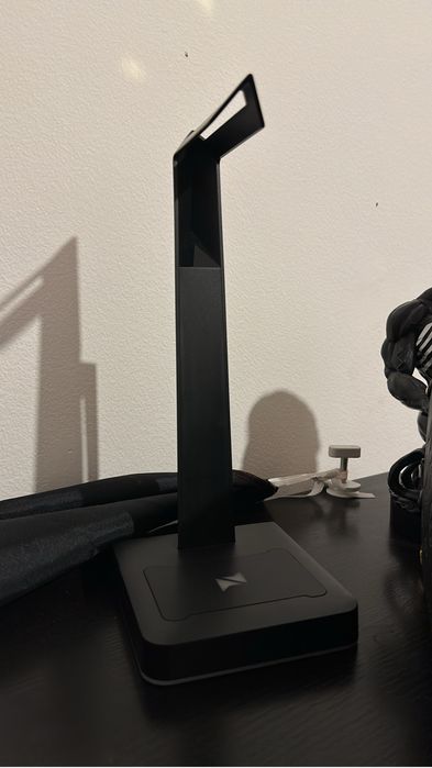 Headphone Support64575242890626120