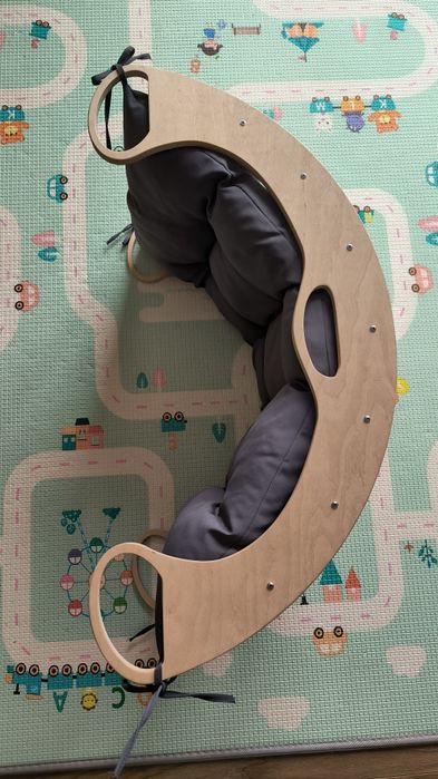 Bujak Montessori z poduszką rozmiar S stan idealny