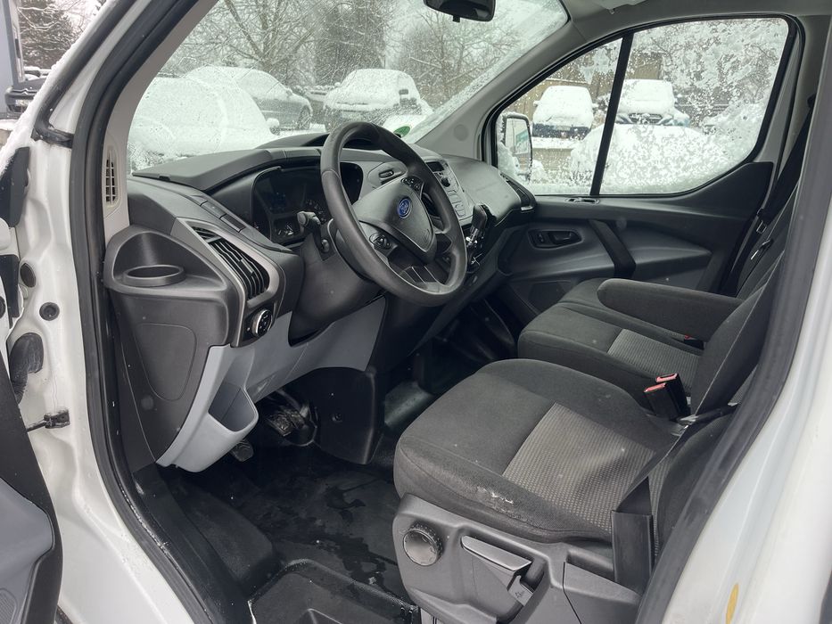 Custom / 2.2 tdci , 9 osobowy / alu 18”