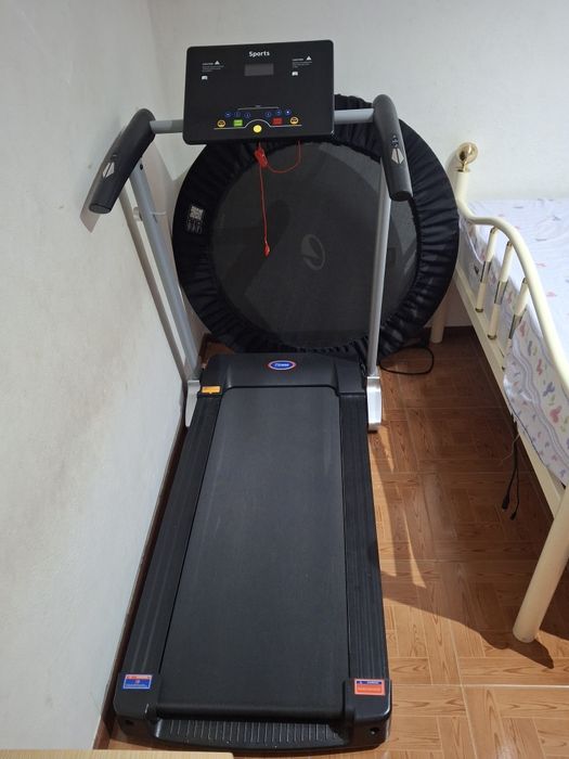 Vendo esteira e jump