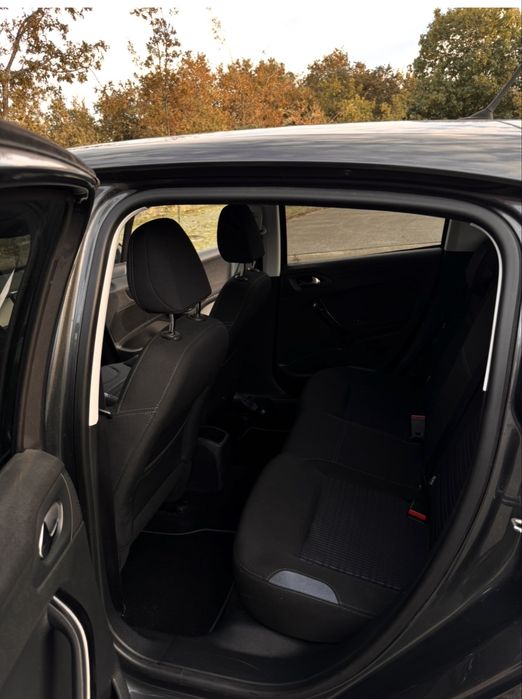 Peugeot 208 Allure — photo 3