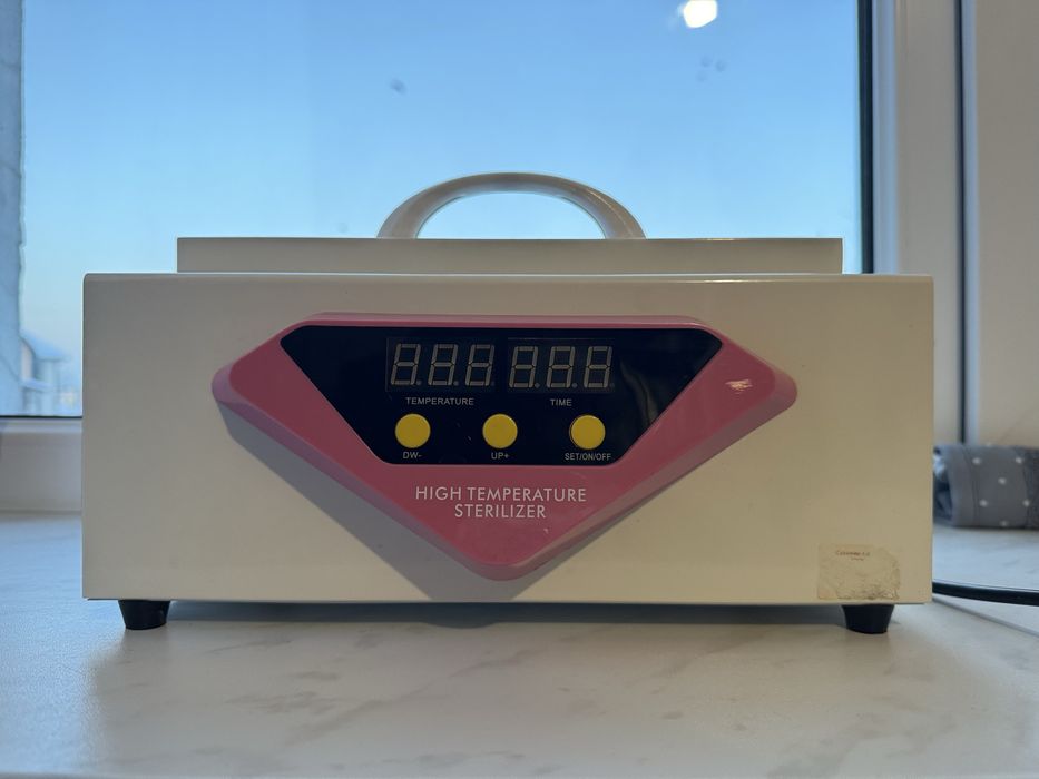 Сухожар для інструментів