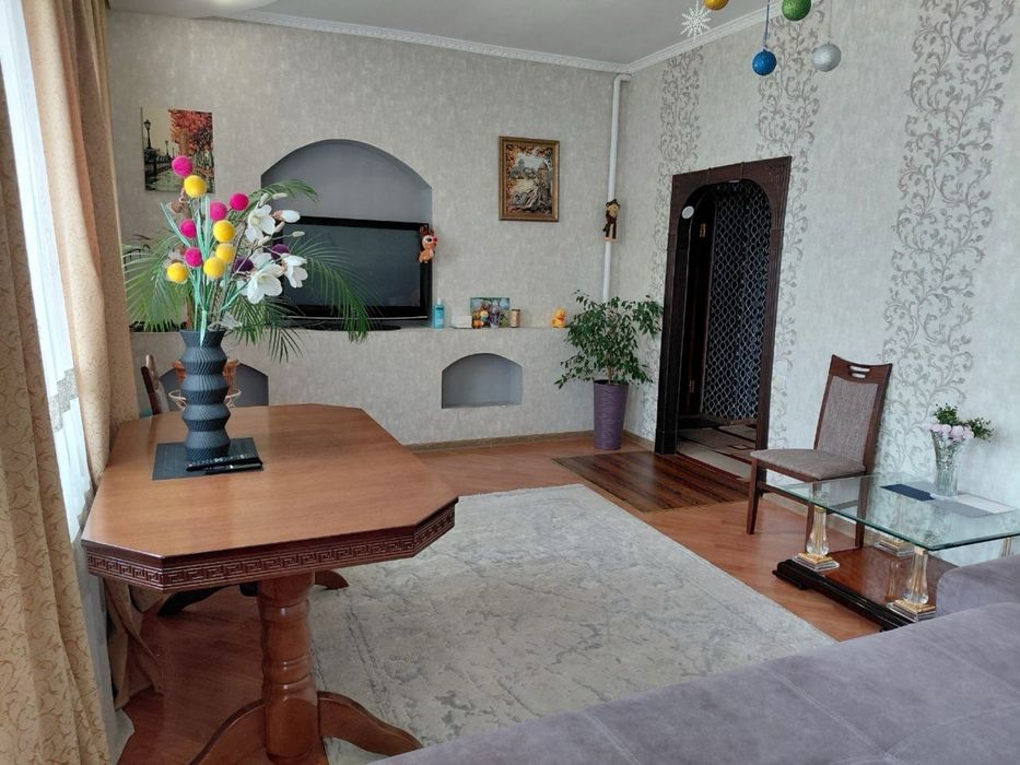 Продам власний приватний будинок у м.Глухів