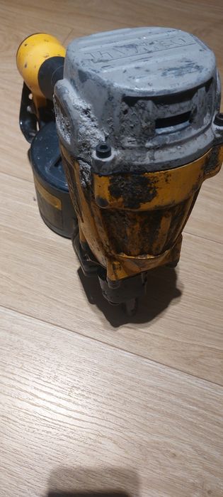 Пневмопістолет.Пістолет для цвяхів 50-83мм.Нейлер Dewalt