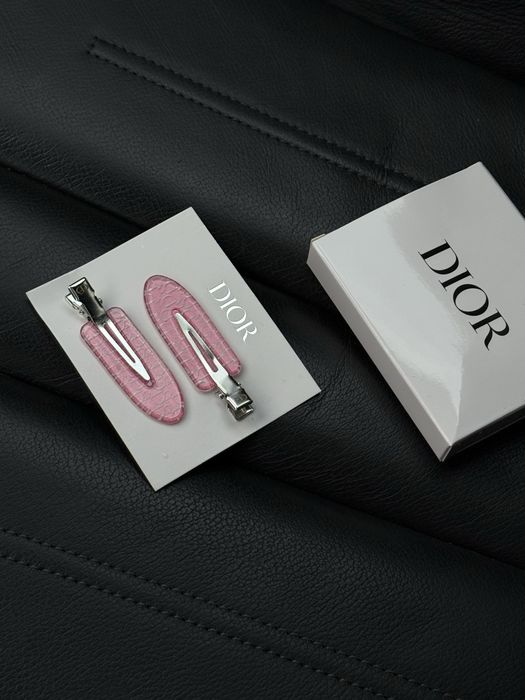 Заколка для волосся в стила Dior