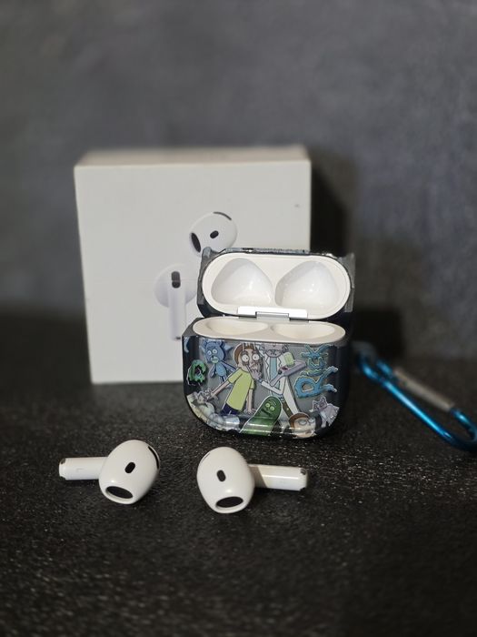 Apple AirPods 4 ANC