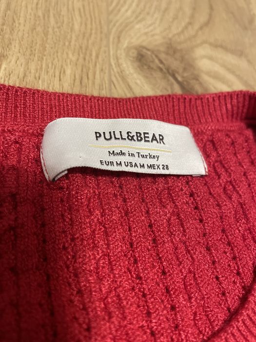 Czerwony sweterek Pull&Bear