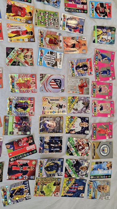 Kolekcja kart Panini piłkarskie 20 sztuk fifa 365 limited reprezentac