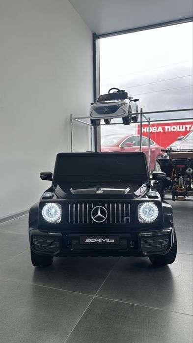 Великий 2-місний дитячий електромобіль Mercedes Benz 4x4  Дитяче авто на акумуляторі Пульт керування