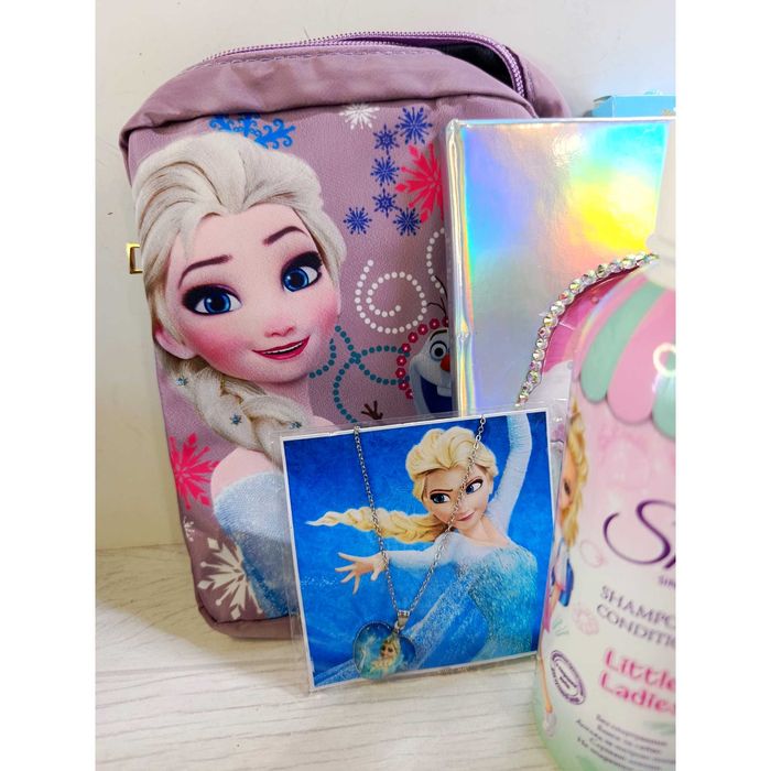 Гарний набір від Ельзи , подарунок на свято, день народження. Пишіть