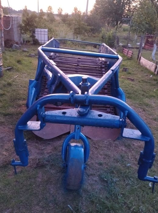 Продам картоплекопач