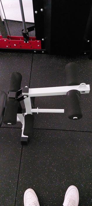 Maquina de musculação428326264966359044