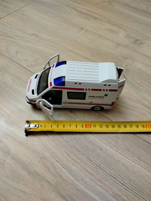 Машинки модельки