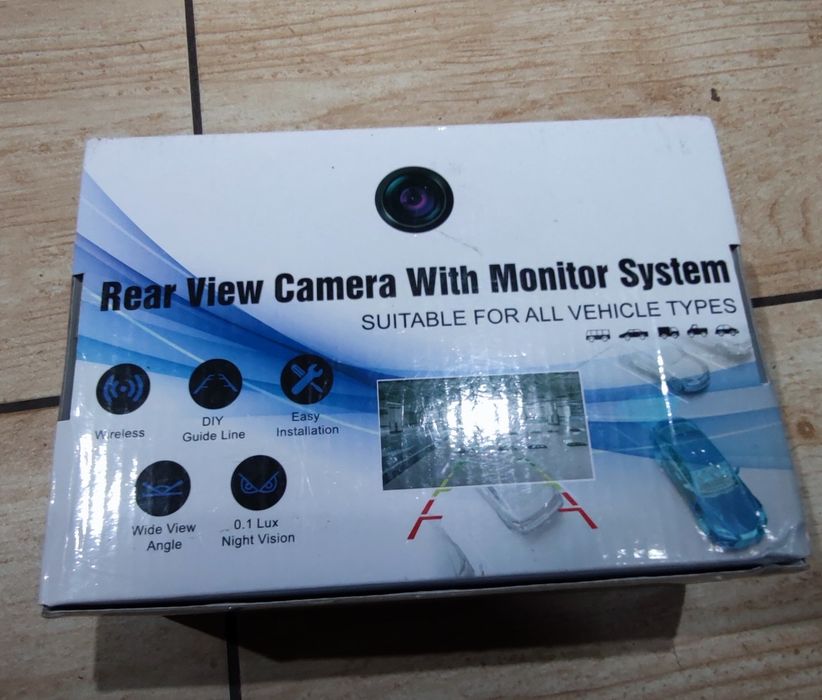 Monitor z kamerą cofania