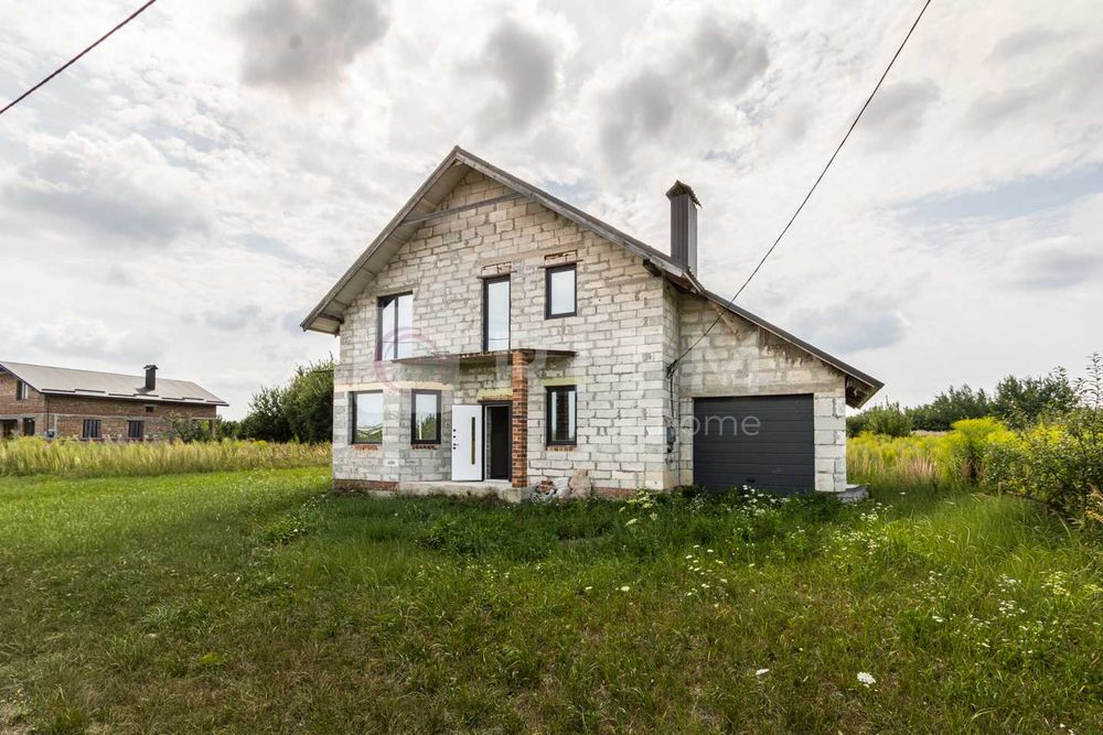 Продаж будинку в Лисці
