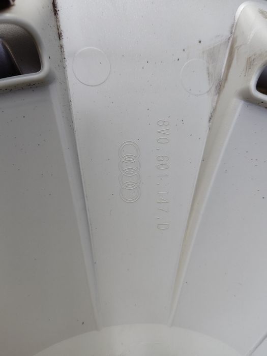 Kołpaki audi 16 cali komplet Oryginalne 8V0 Audi  A1 A3 A4